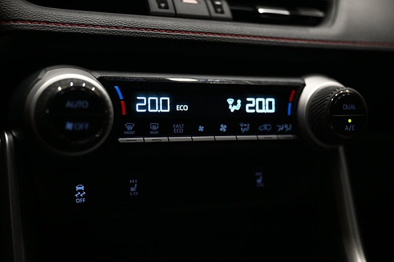 Toyota RAV4 29 of 30