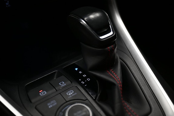 Toyota RAV4 28 of 30