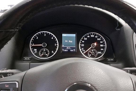 Volkswagen Tiguan 7 of 13