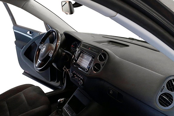 Volkswagen Tiguan 9 of 13