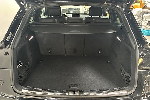 Audi Q5 10 of 27