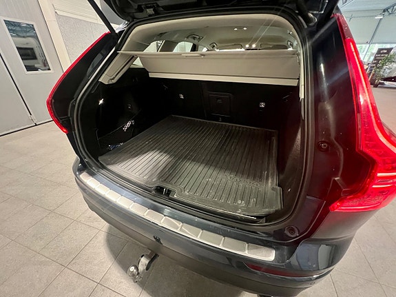 Volvo XC60 7 of 8