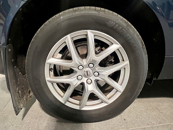 Volvo XC60 8 of 8