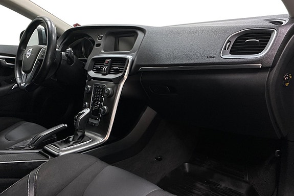 Volvo V40 15 of 25