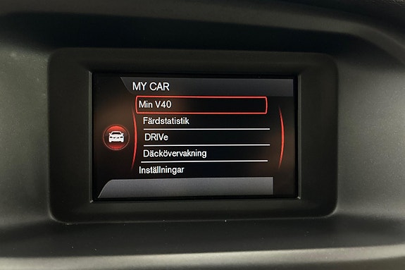 Volvo V40 19 of 25