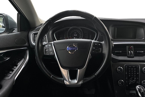 Volvo V40 16 of 25