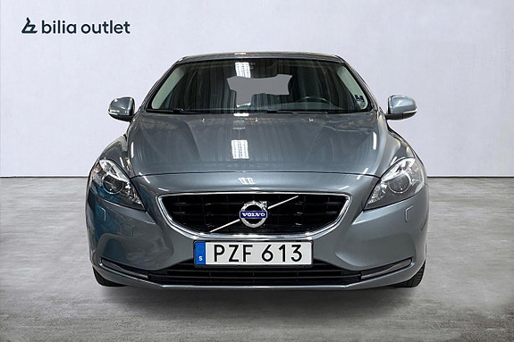 Volvo V40 3 of 25