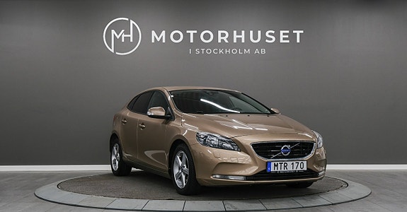 Volvo V40 3 of 18
