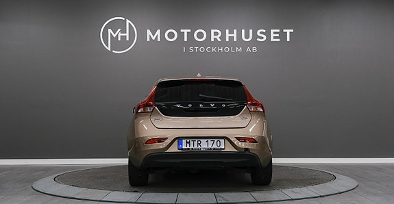 Volvo V40 5 of 18
