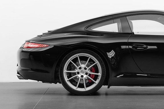 Porsche 911 6 of 30