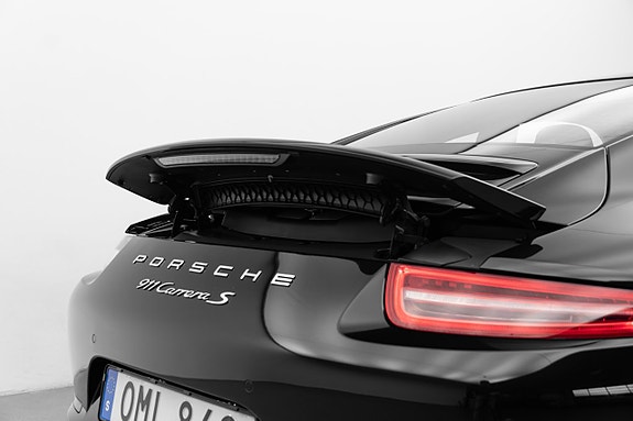 Porsche 911 28 of 30