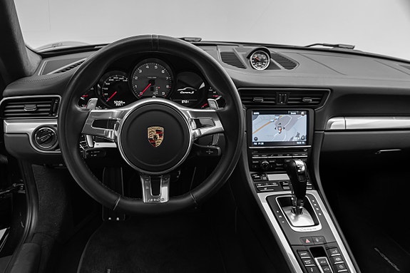 Porsche 911 11 of 30
