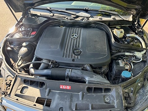 Mercedes-Benz C220 9 of 9