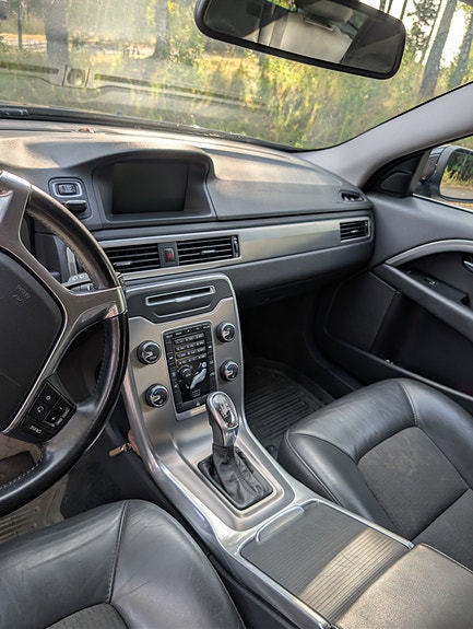 Volvo V70 5 of 7