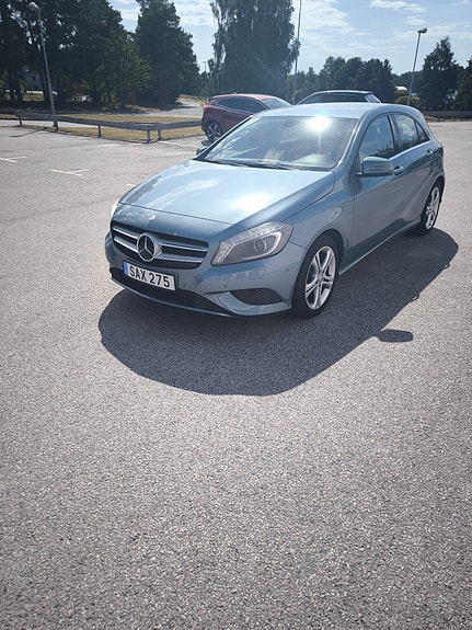Mercedes-Benz A180 3 of 10