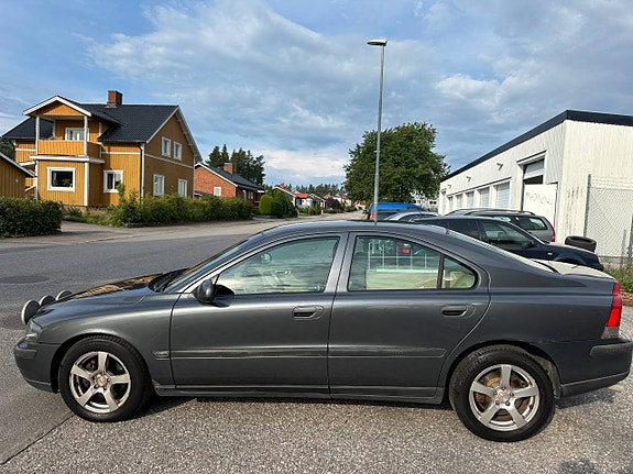 Volvo S60 4 of 10