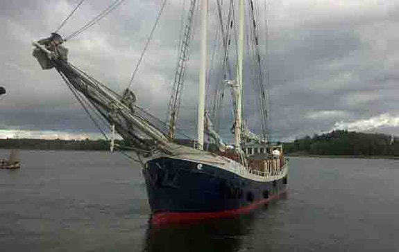 Segelfartyget Libelle – historisk skuta med vandrarhem 2 of 10