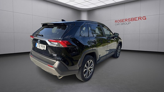 Toyota RAV4 5 of 13