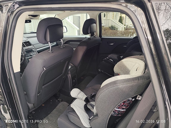 Dodge Journey 9 of 13