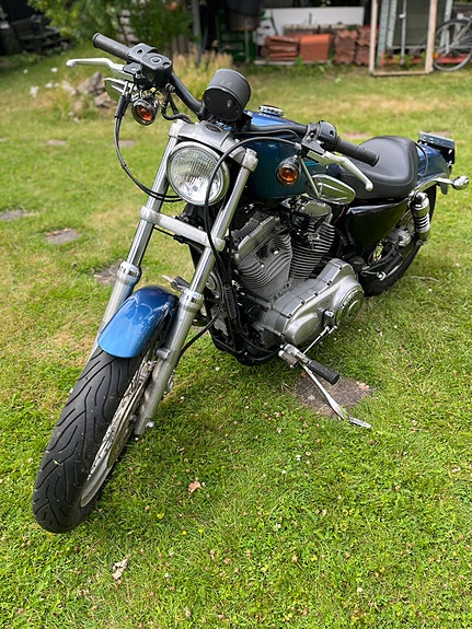 Harley-Davidson Sportster 883 3 of 7