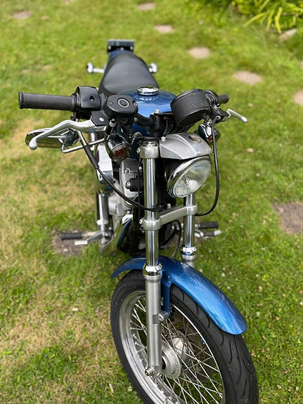 Harley-Davidson Sportster 883 4 of 7
