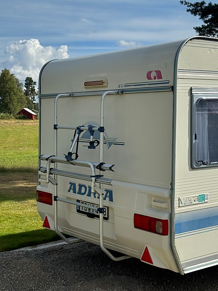 Adria Unica B 562 3 of 13