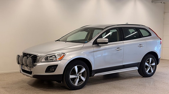 Volvo XC60 4 of 12