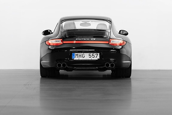 Porsche 911 3 of 29