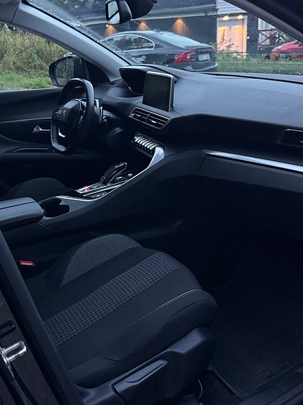 Peugeot 3008 6 of 12