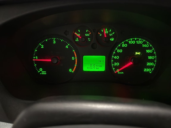 Ford Transit 15 of 21