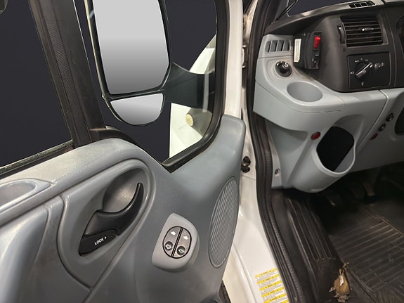 Ford Transit 17 of 21