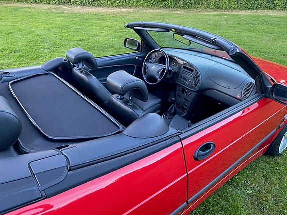 Saab 9-3 5 of 11