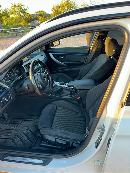 BMW 320d 5 of 7