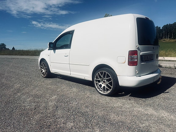 Volkswagen Caddy 2 of 8