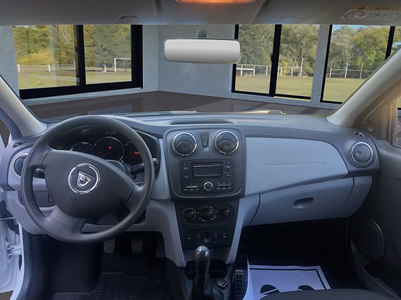 Dacia Sandero 5 of 20