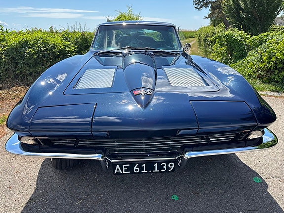 Chevrolet Corvette 5 of 15