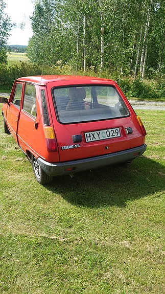 Renault 5 3 of 4