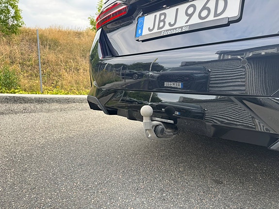 BMW 530e 30 of 30