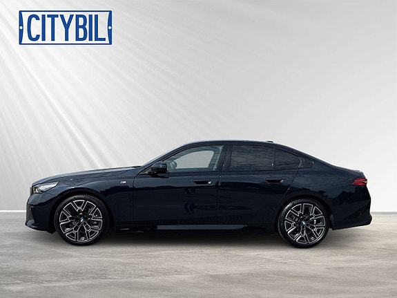 BMW 530e 2 of 30