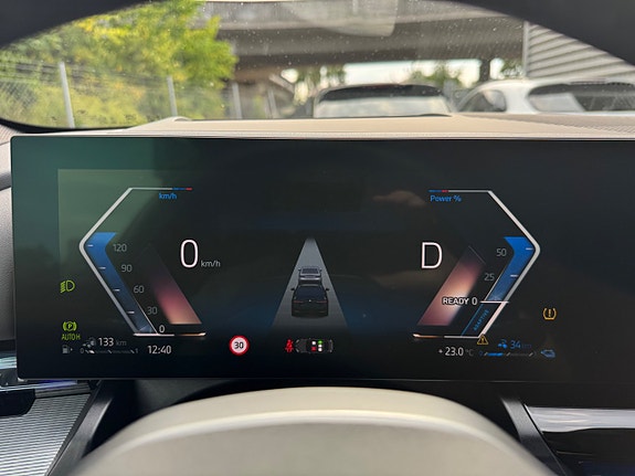BMW 530e 27 of 30