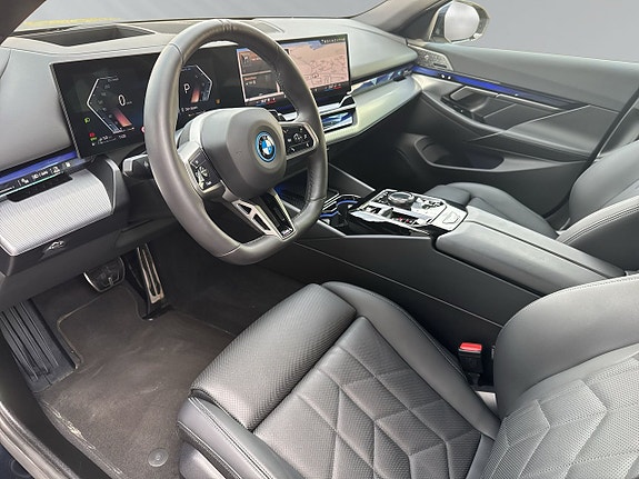 BMW 530e 11 of 30