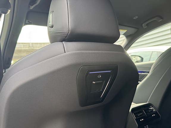 BMW 530e 21 of 30
