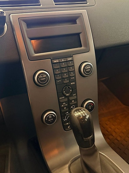 Volvo V50 6 of 15