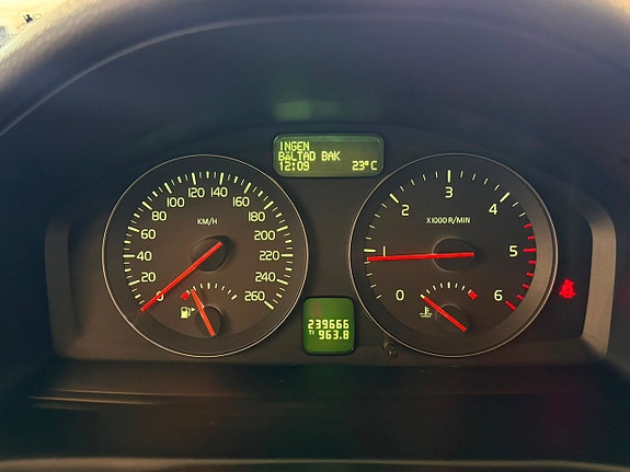 Volvo V50 5 of 15