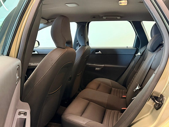 Volvo V50 11 of 15