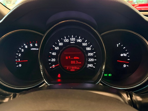 Kia Ceed 5 of 17
