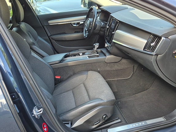 Volvo S90 24 of 27