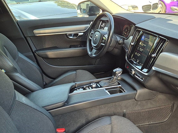 Volvo S90 17 of 27