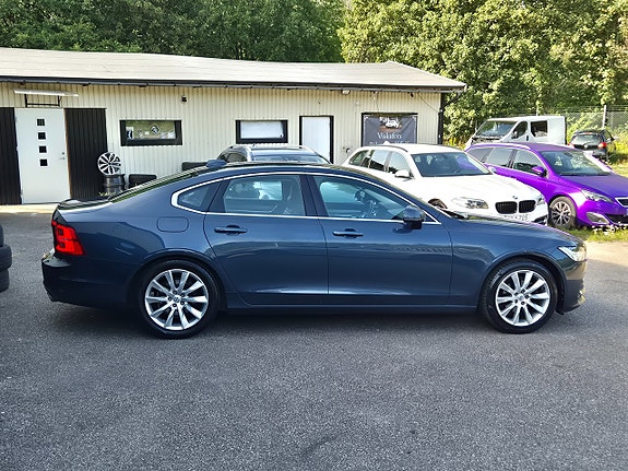 Volvo S90 14 of 27