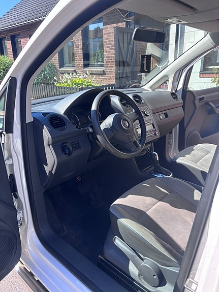 Volkswagen Caddy Maxi 10 of 15
